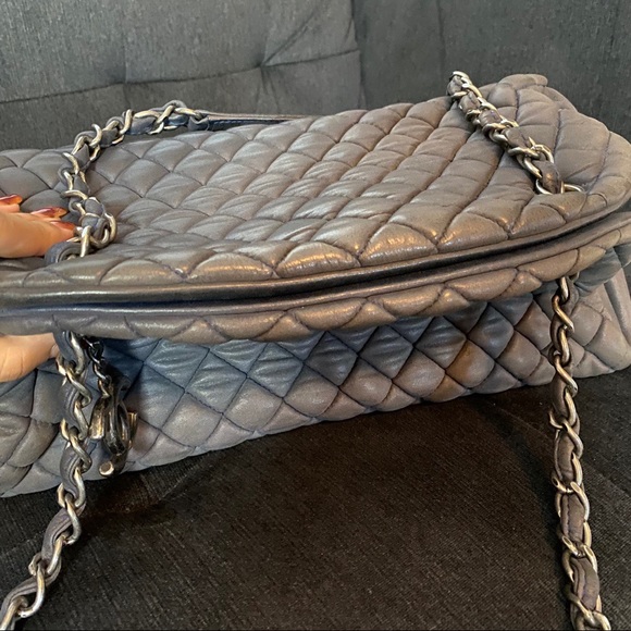 Chanel bowling Handbag - Picture 6 of 9